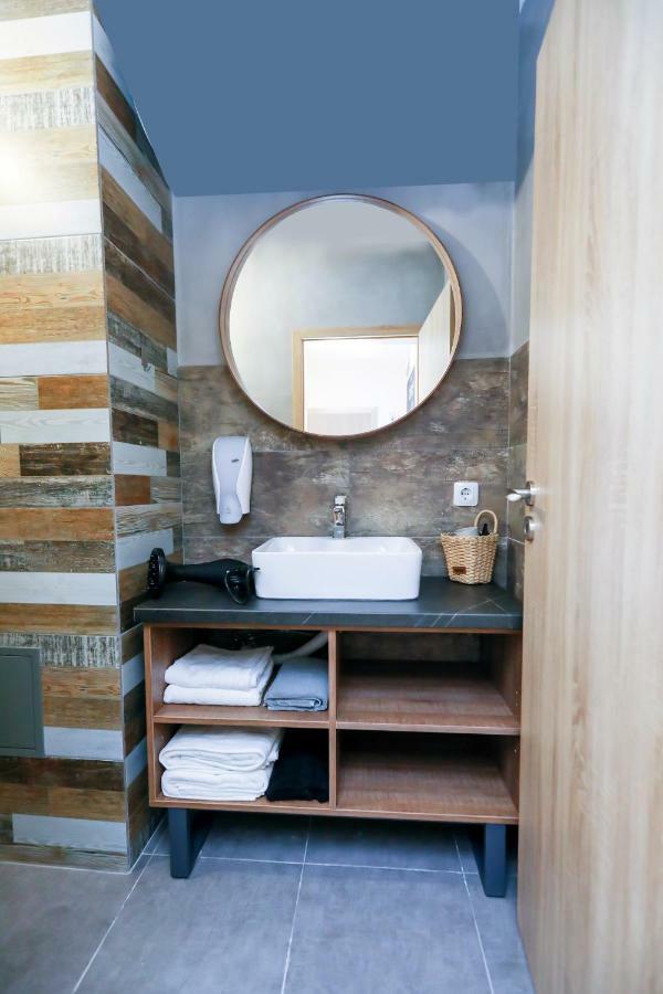 סנדנסקי Artemis Apartments מראה חיצוני תמונה