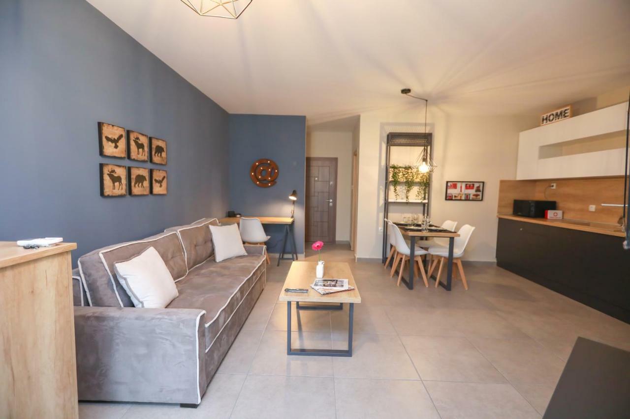 סנדנסקי Artemis Apartments מראה חיצוני תמונה